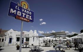 El Vado Motel